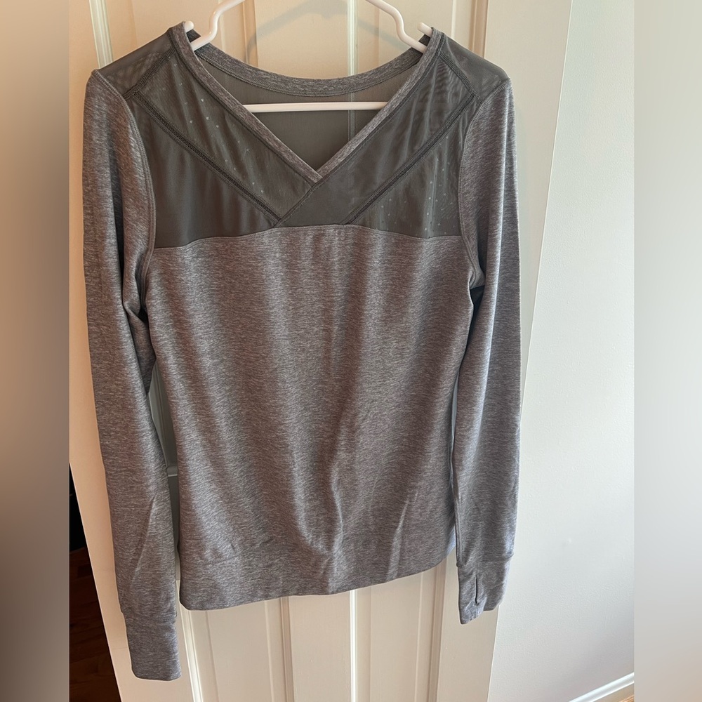 Lululemon Athletica long sleeve top